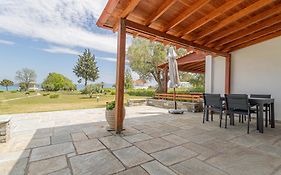 #FLH - Summer Cottage on Pefkohori Beach